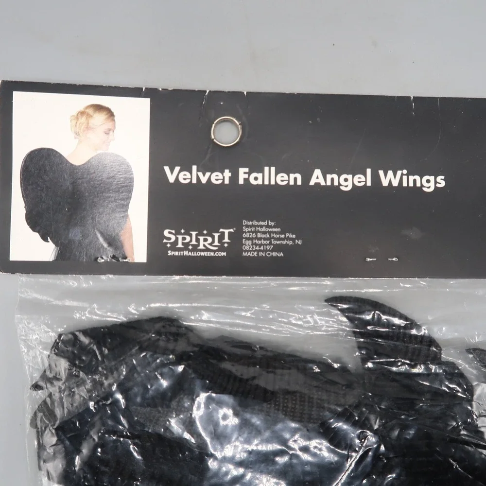 Spirit‎ Halloween Black Velvet Angel Wings Costume Cosplay Dress Up Gothic